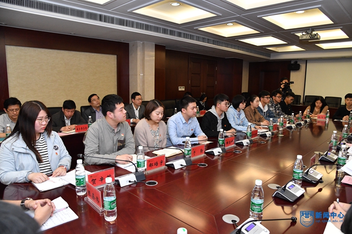 XCB_37911.jpg XCB_37911.jpg