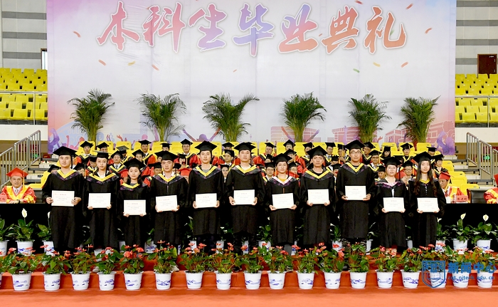 nEO_IMG_QCD_3285.jpg nEO_IMG_QCD_3285.jpg