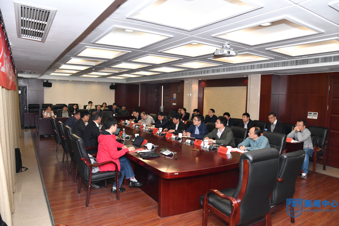 XCB_2230-4.jpg XCB_2230-4.jpg