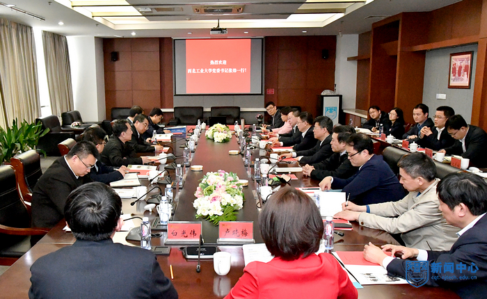 nEO_IMG_QCD_2372.jpg nEO_IMG_QCD_2372.jpg