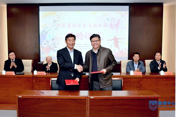 nEO_IMG_QCD_0129.jpg nEO_IMG_QCD_0129.jpg