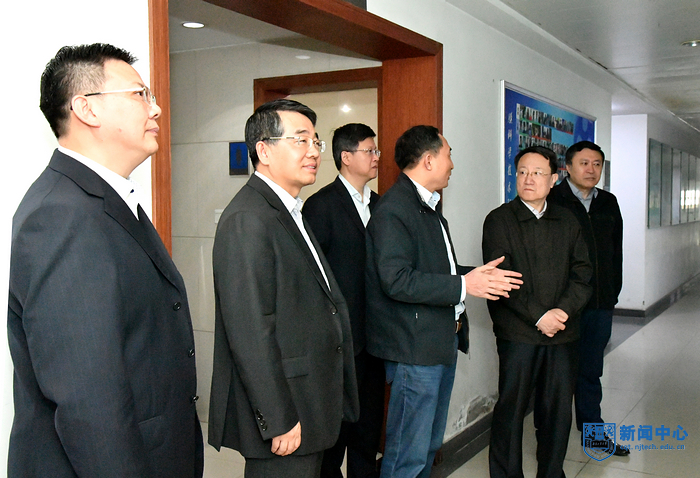 nEO_IMG_QCD_2197.jpg nEO_IMG_QCD_2197.jpg