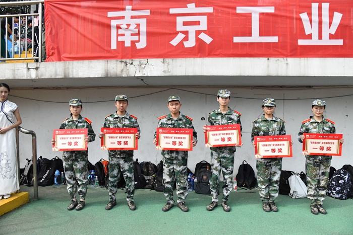 s (1)1.jpg s (1)1.jpg