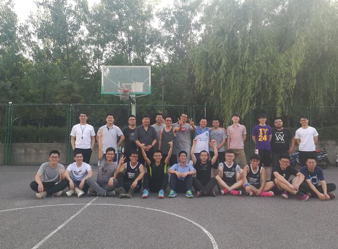 化学与分子工程学院成功举办师生篮球友谊赛